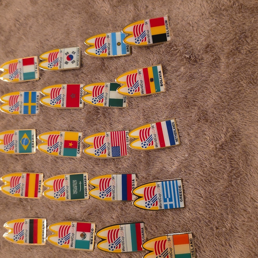 World Cup Flag Pins Collection - Picture 5 of 7